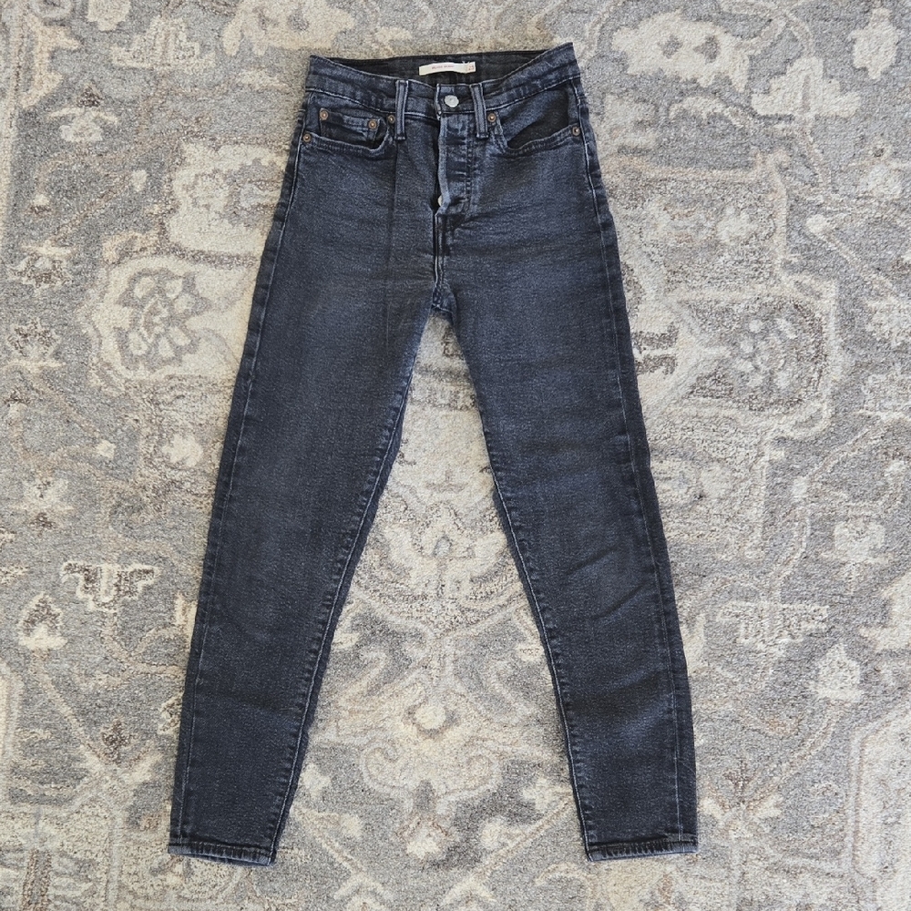 Levi's Washed Black Wedgie Skinny Jeans 25